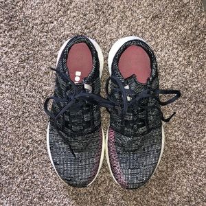 Women’s Adidas PureBoost Shoes Size 8.5